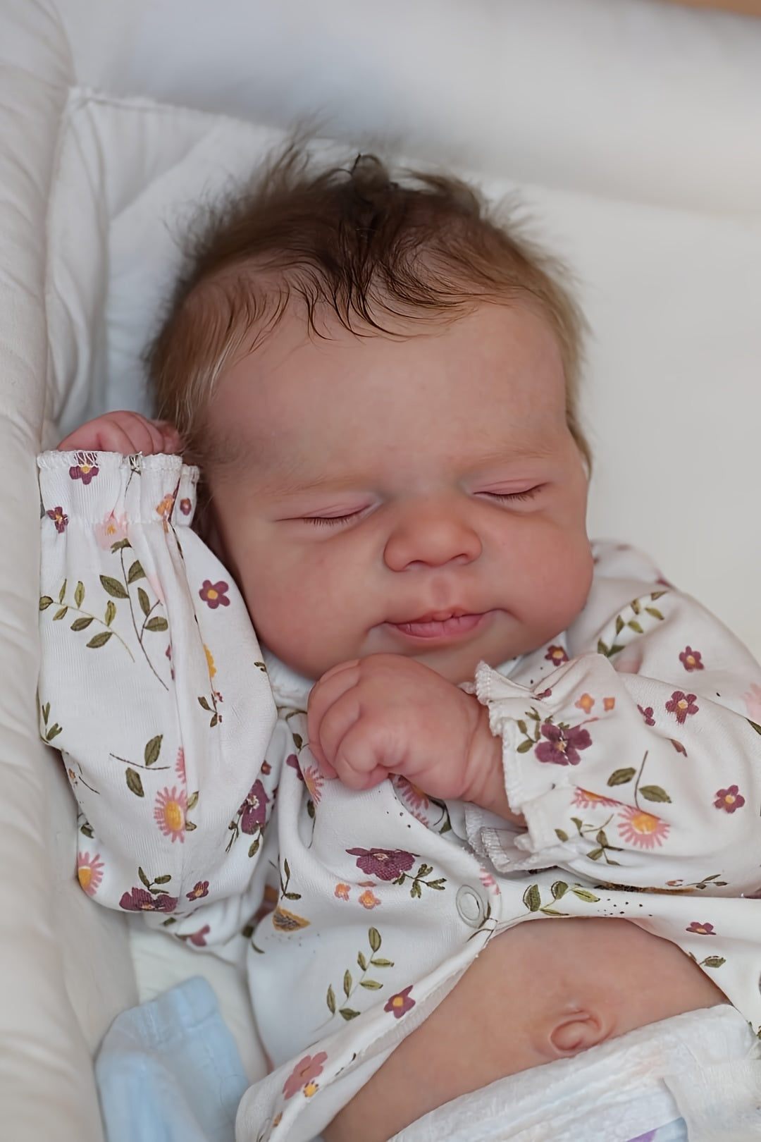 [Lifelike Baby Doll] Real Lifelike Newborn Baby Dolls | Full Vinyl Body Handrooted Hair Reborn Doll-Soft Touch 3D Hand Painted Skin-Sleeping Baby Girl- Christmas/ Birthday Gifts Halloween Christmas Gifts