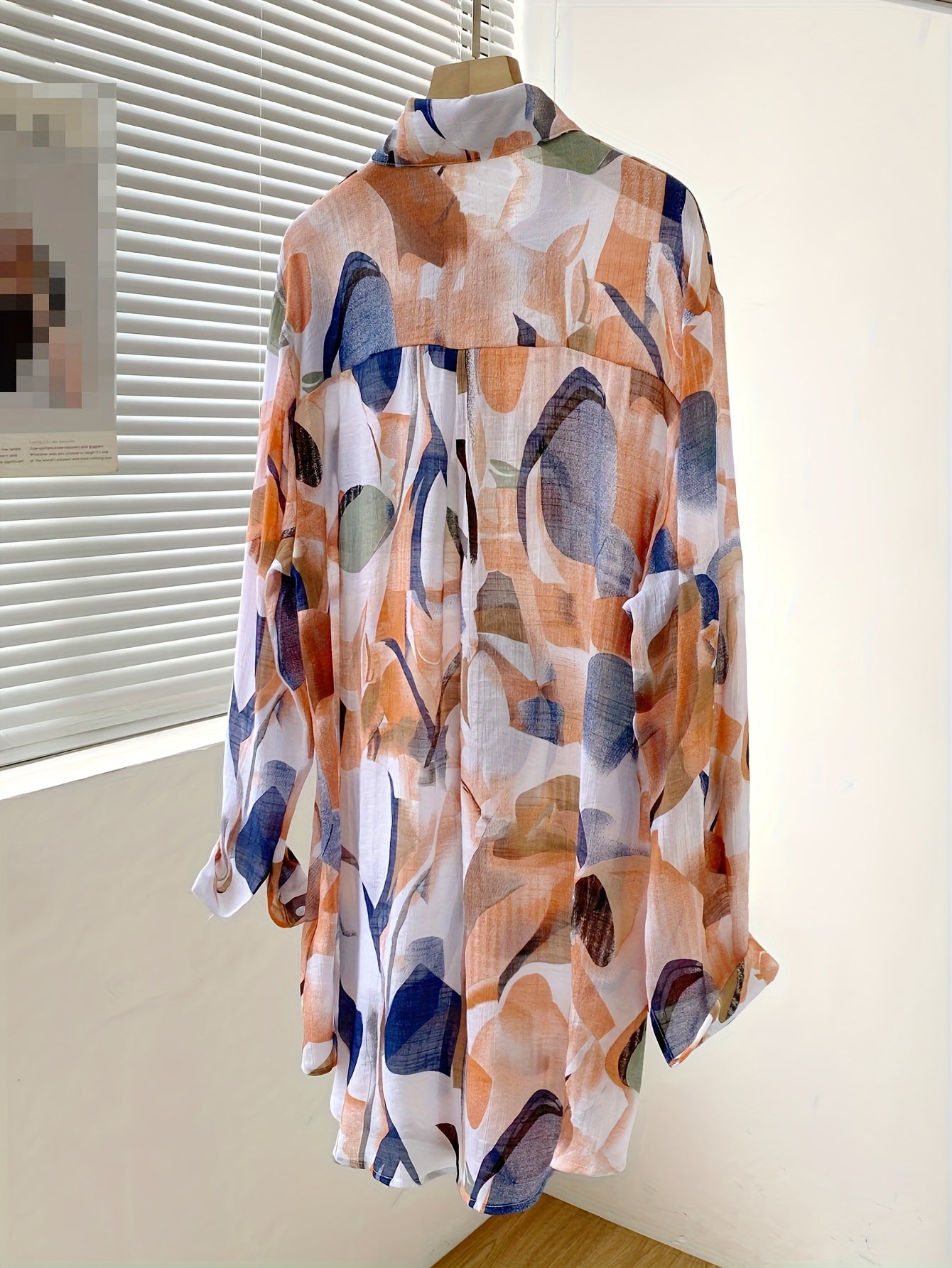 Women's All-Season Casual Elegant Blouse - Lightweight Semi-Sheer Geometric Print Long Sleeve Shirt, Loose Fit Collar Button-Up Cardigan Style Top for Outdoor & Leisure Wear, Collar Design, Breathable Fabric, Delicate Texture