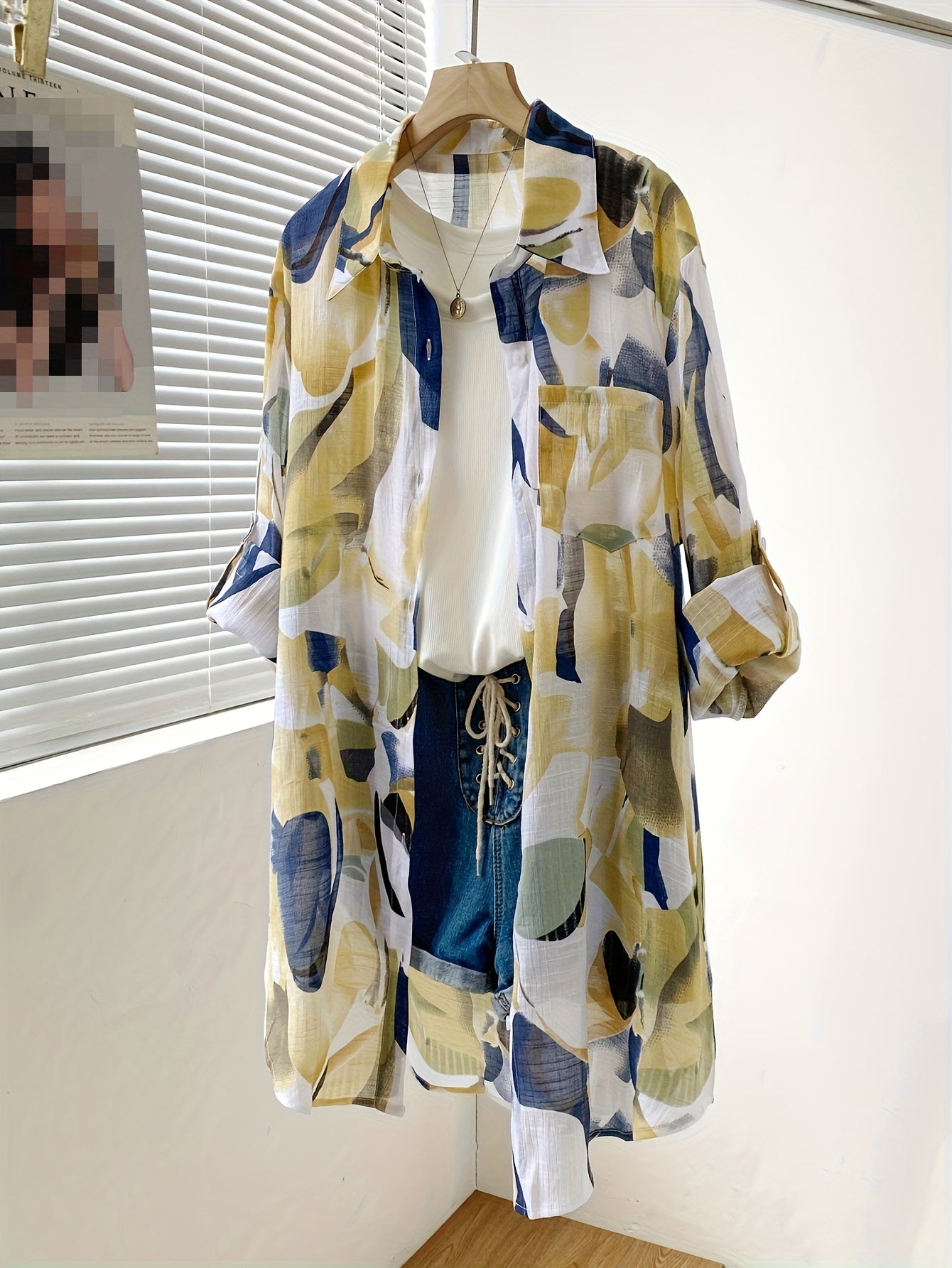 Women's All-Season Casual Elegant Blouse - Lightweight Semi-Sheer Geometric Print Long Sleeve Shirt, Loose Fit Collar Button-Up Cardigan Style Top for Outdoor & Leisure Wear, Collar Design, Breathable Fabric, Delicate Texture