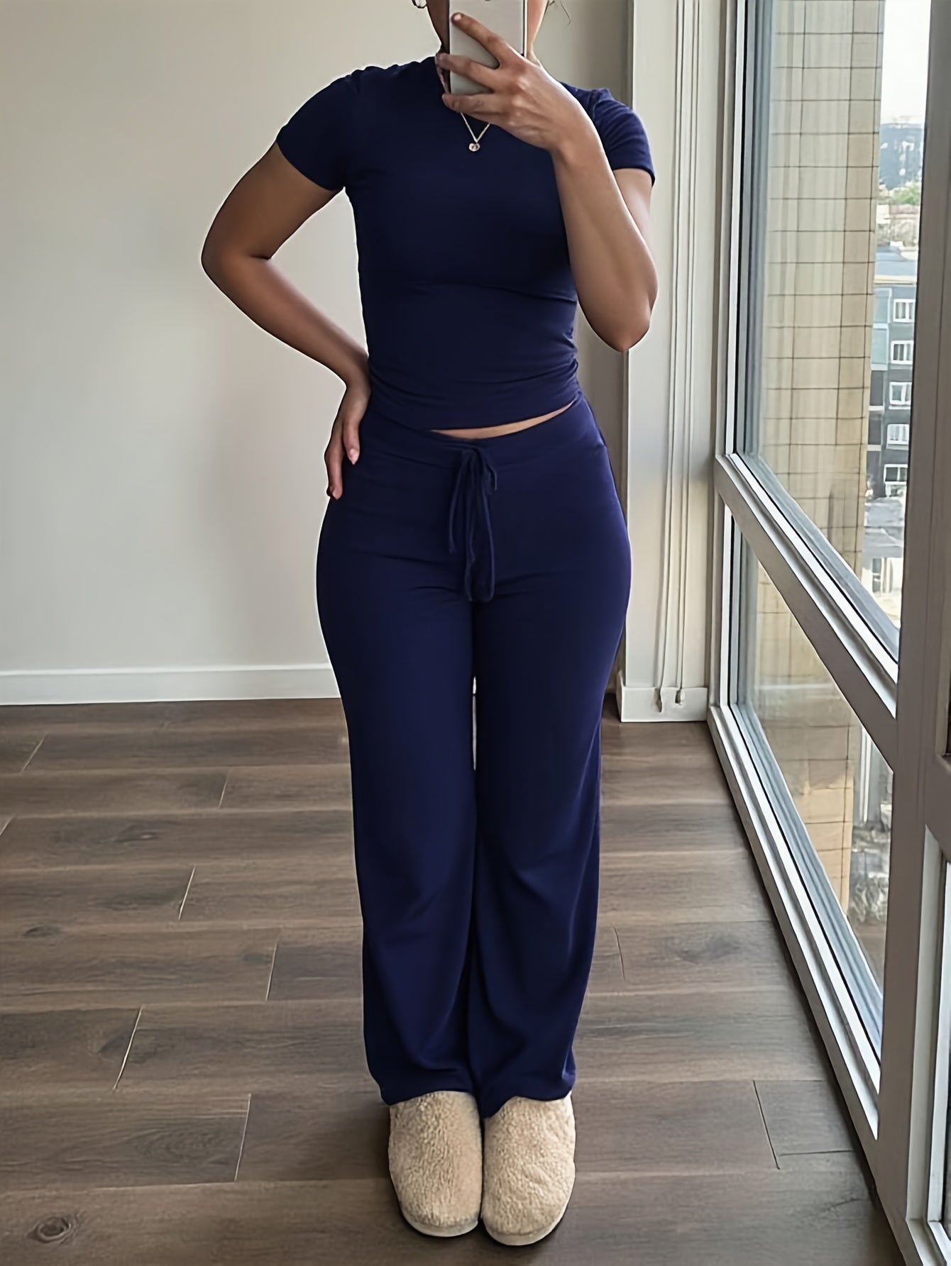 Maroon Women's Two-Piece Set: Short Sleeve Crop Top & High-Waisted Wide-Leg Pants - Cozy Fleece Loungewear with Drawstring Waist, Soft & Comfortable for Casual Home Wear, All-Season Wear, Loungewear Set|Casual Style|Soft Flee