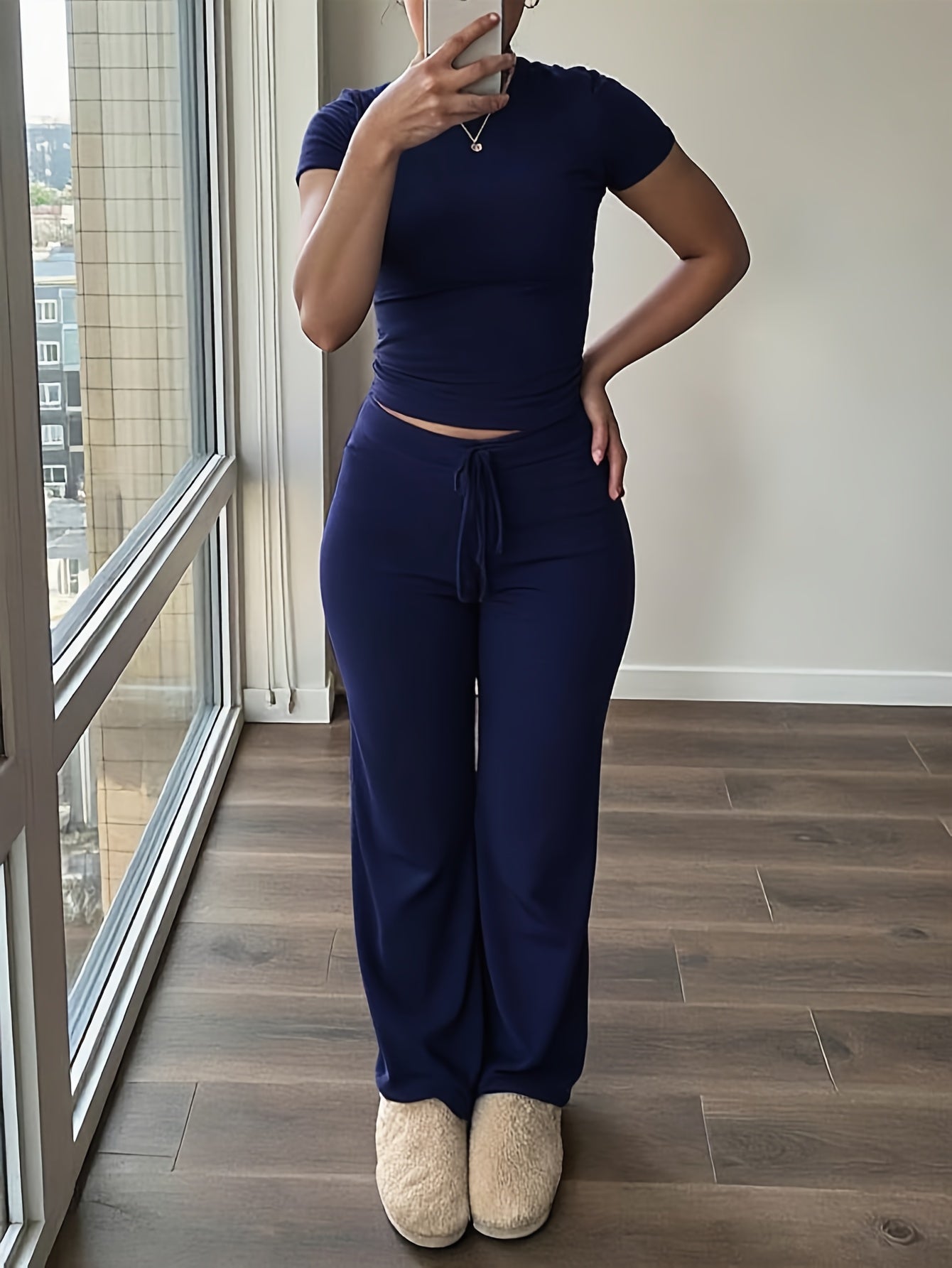 Maroon Women's Two-Piece Set: Short Sleeve Crop Top & High-Waisted Wide-Leg Pants - Cozy Fleece Loungewear with Drawstring Waist, Soft & Comfortable for Casual Home Wear, All-Season Wear, Loungewear Set|Casual Style|Soft Flee