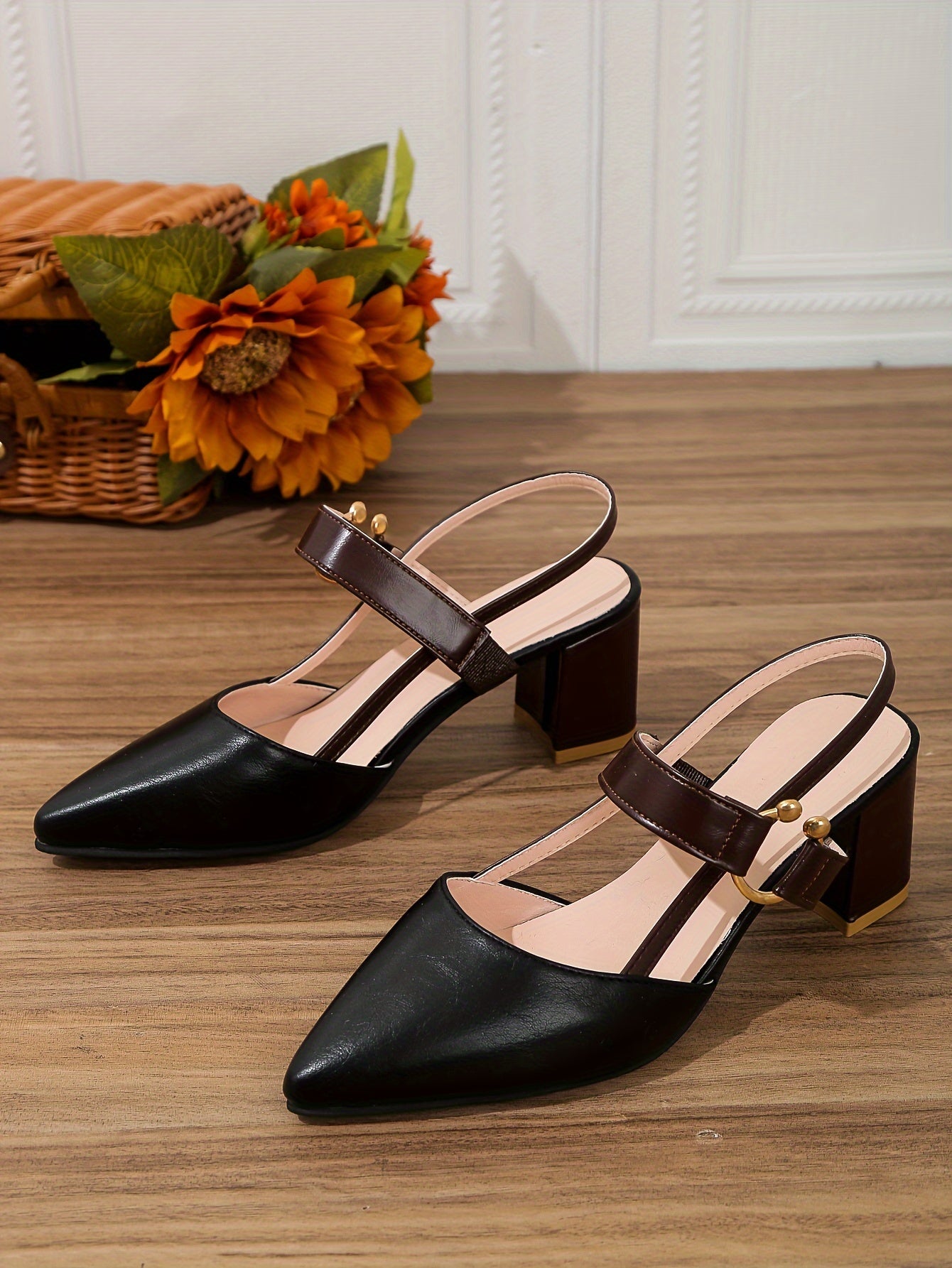 [Thick Heel Sandals] Medium Heel Ladies Pointed Toe Baotou Thick Heel Fashion Sandals Versatile Shoes