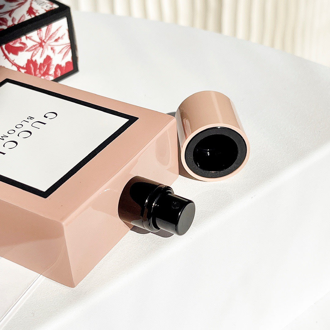 Gucci Bloom Eau de Parfum for Her, 3.3 Oz Luxury Women's Perfume, Long-Lasting Floral Bouquet with Jasmine, Tuberose & Woody Notes