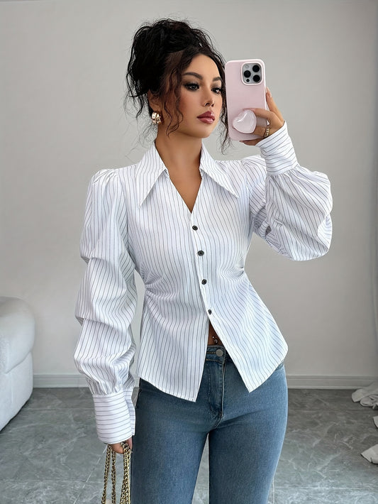 Women'S Elegant & Light Horizontal Striped Fitted Blouse - Pointed Collar Button-Front Shirt, Structured Short Sleeve Office to Semi-Formal Wear, Spring/Autumn Transitional Clothing for Back-to- & Everyday Outfits, Versatile