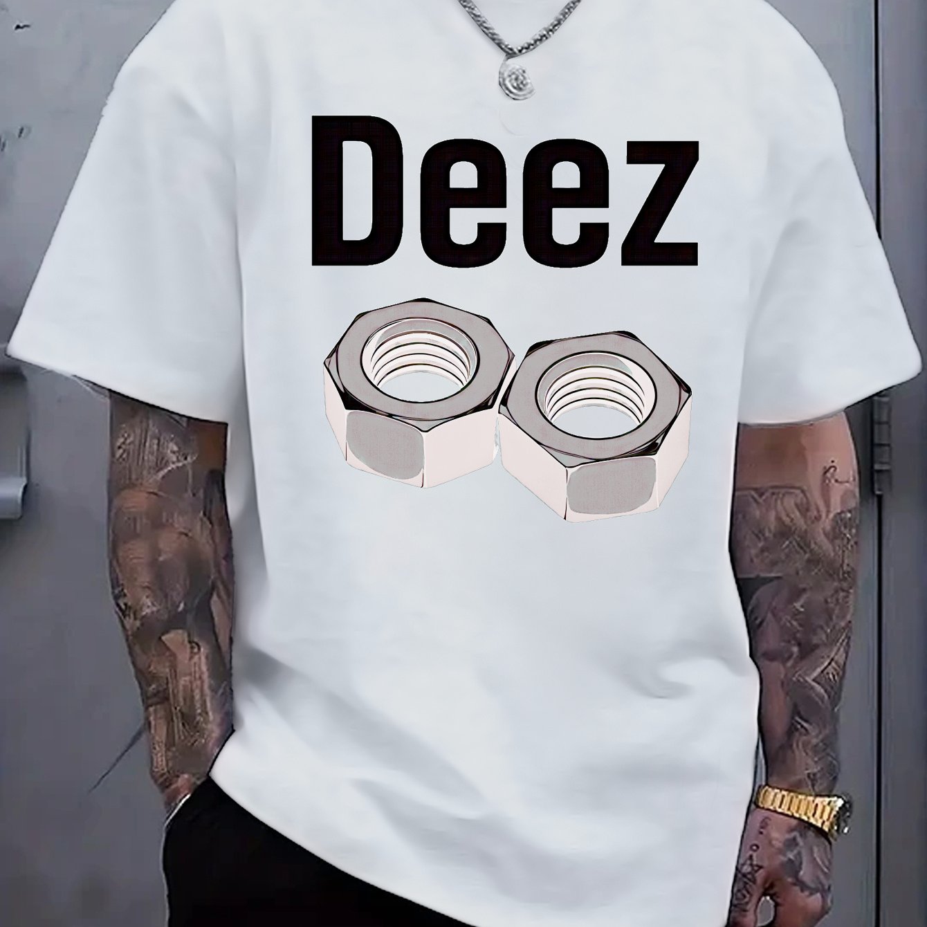Men's Casual Loose Fit Round Neck T-Shirt - White Tee with Bold "Deez" Text & Nut Graphics, Machine Washable Streetwear Top for Everyday Comfort