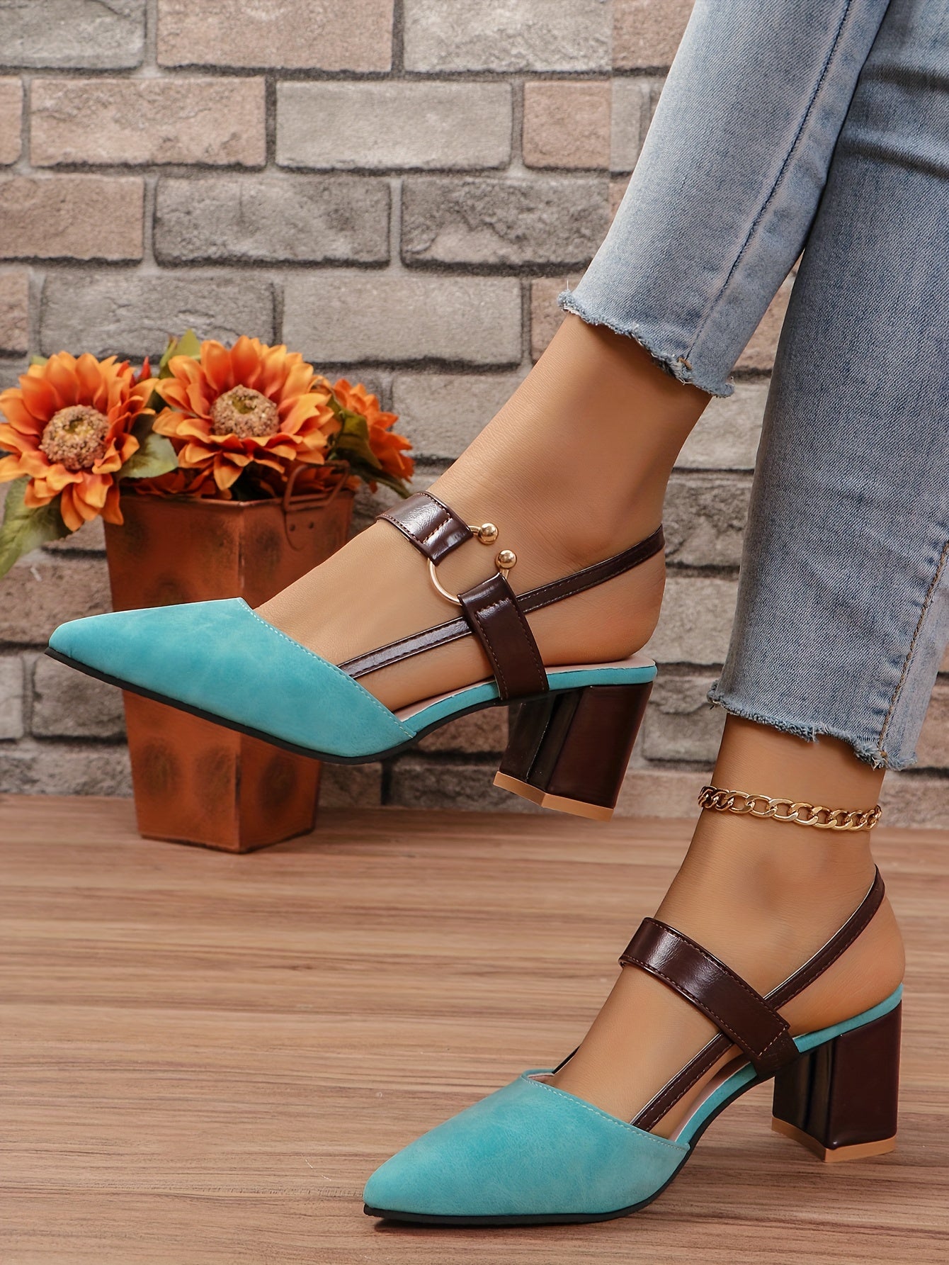 [Thick Heel Sandals] Medium Heel Ladies Pointed Toe Baotou Thick Heel Fashion Sandals Versatile Shoes