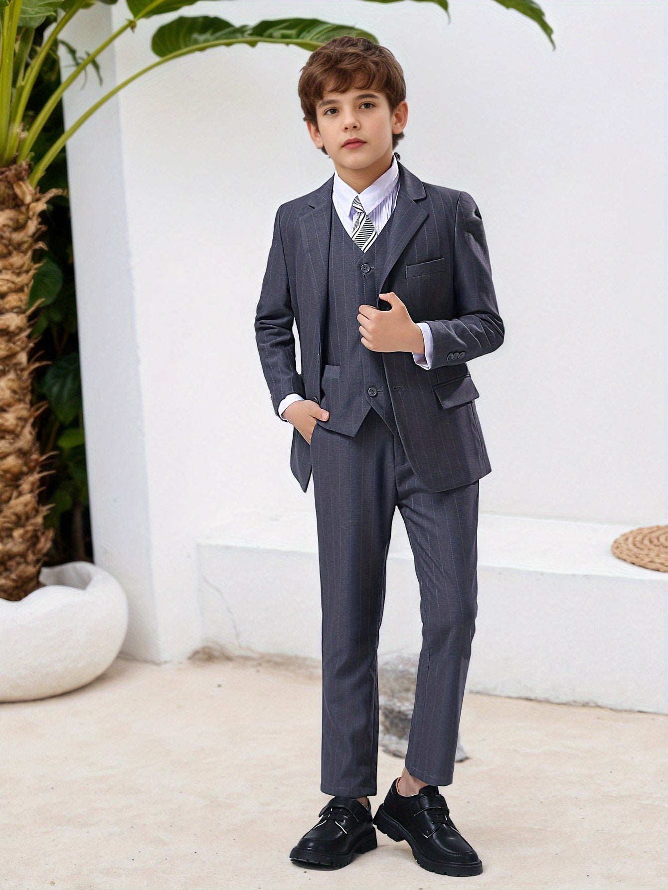 Boys' Suit 3pcs Set Boys Striped Suit Set - Blazer Jacket Vest & Pants for Kids Formal Wedding Church Baptism Party Outfit Slim Fit Stretch Comfortable Tuxedo Photoshoot Attire Size 3-16
