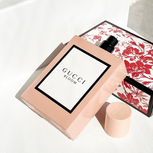 Gucci Bloom Eau de Parfum for Her, 3.3 Oz Luxury Women's Perfume, Long-Lasting Floral Bouquet with Jasmine, Tuberose & Woody Notes