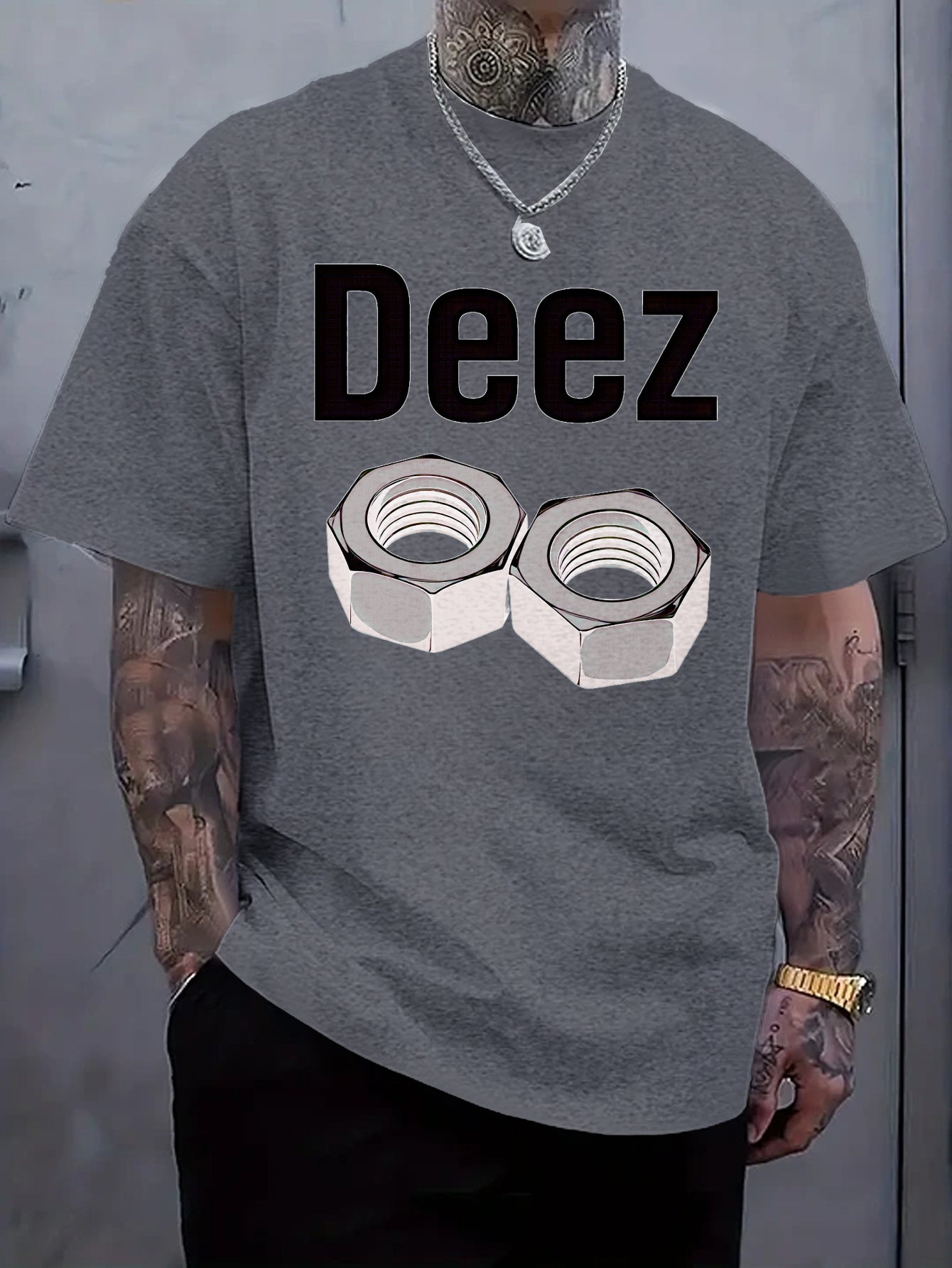 Men's Casual Loose Fit Round Neck T-Shirt - White Tee with Bold "Deez" Text & Nut Graphics, Machine Washable Streetwear Top for Everyday Comfort
