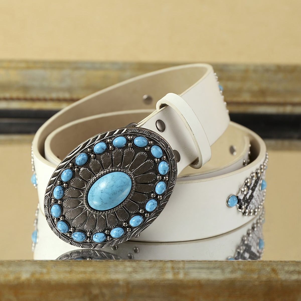 1pc Women'S White PU Belt Bohemian Style Streetwear Favorite Party Fashion Accessory Trendy Belt Suitable for Daily Wear