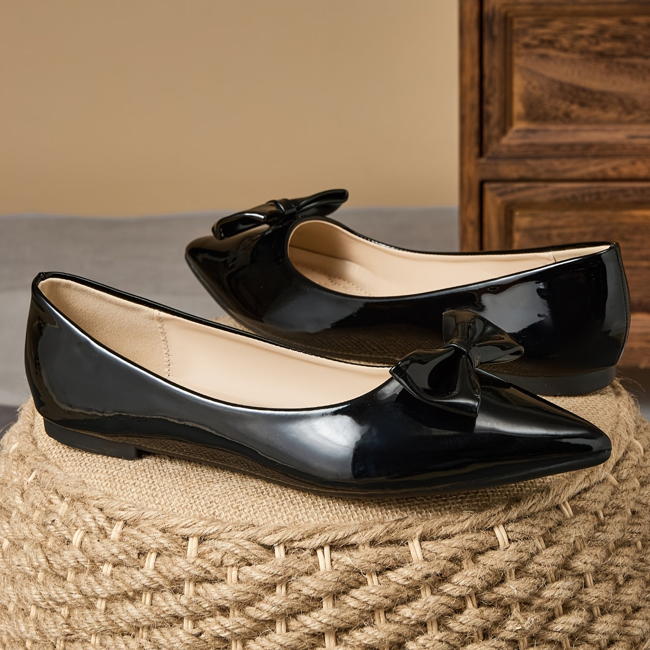 1 Pair Women'S Retro Pointed-Toe Patent Bowknot Mary Jane Flats - Soft, Comfortable, All-Season Korean Style Casual Shoes with Rubber Sole and Soft Insole, Ladies Shoes