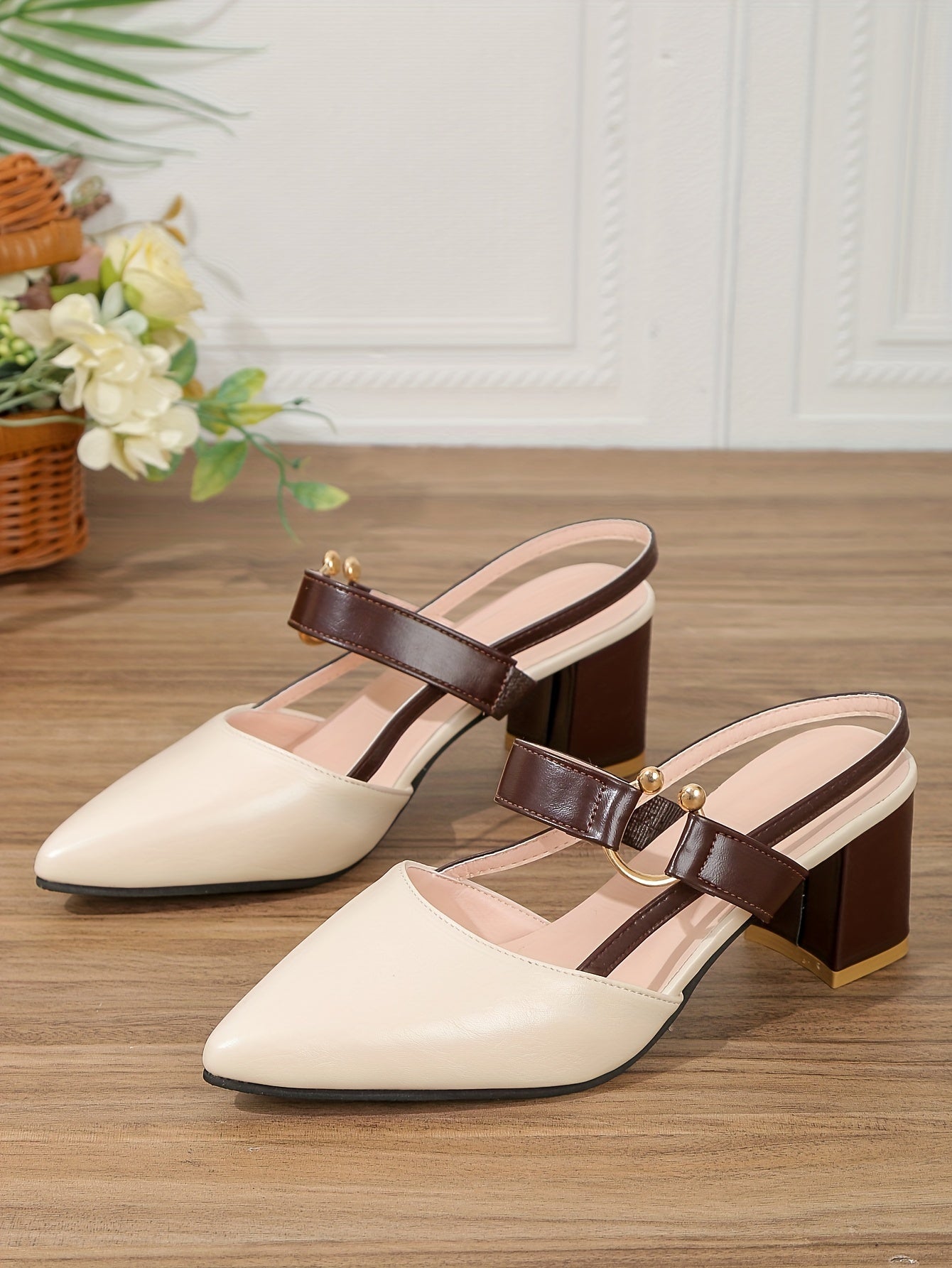 [Thick Heel Sandals] Medium Heel Ladies Pointed Toe Baotou Thick Heel Fashion Sandals Versatile Shoes