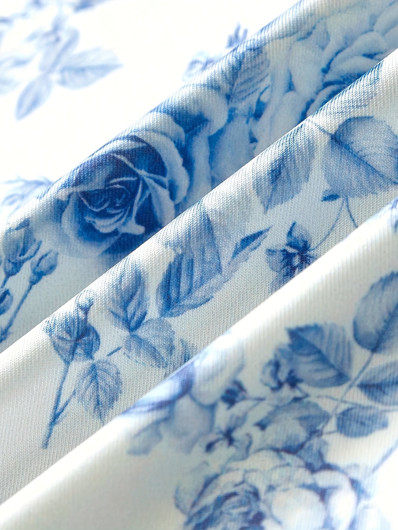 Elegant Floral Print Sleeveless Maxi Dress - Waist, Ruched Detail, Light Blue & White Floral Pattern, Perfect for Summer, Adult Women'S Fashion, Sleeveless Dress|Floral Print Dress|Ruched Detail