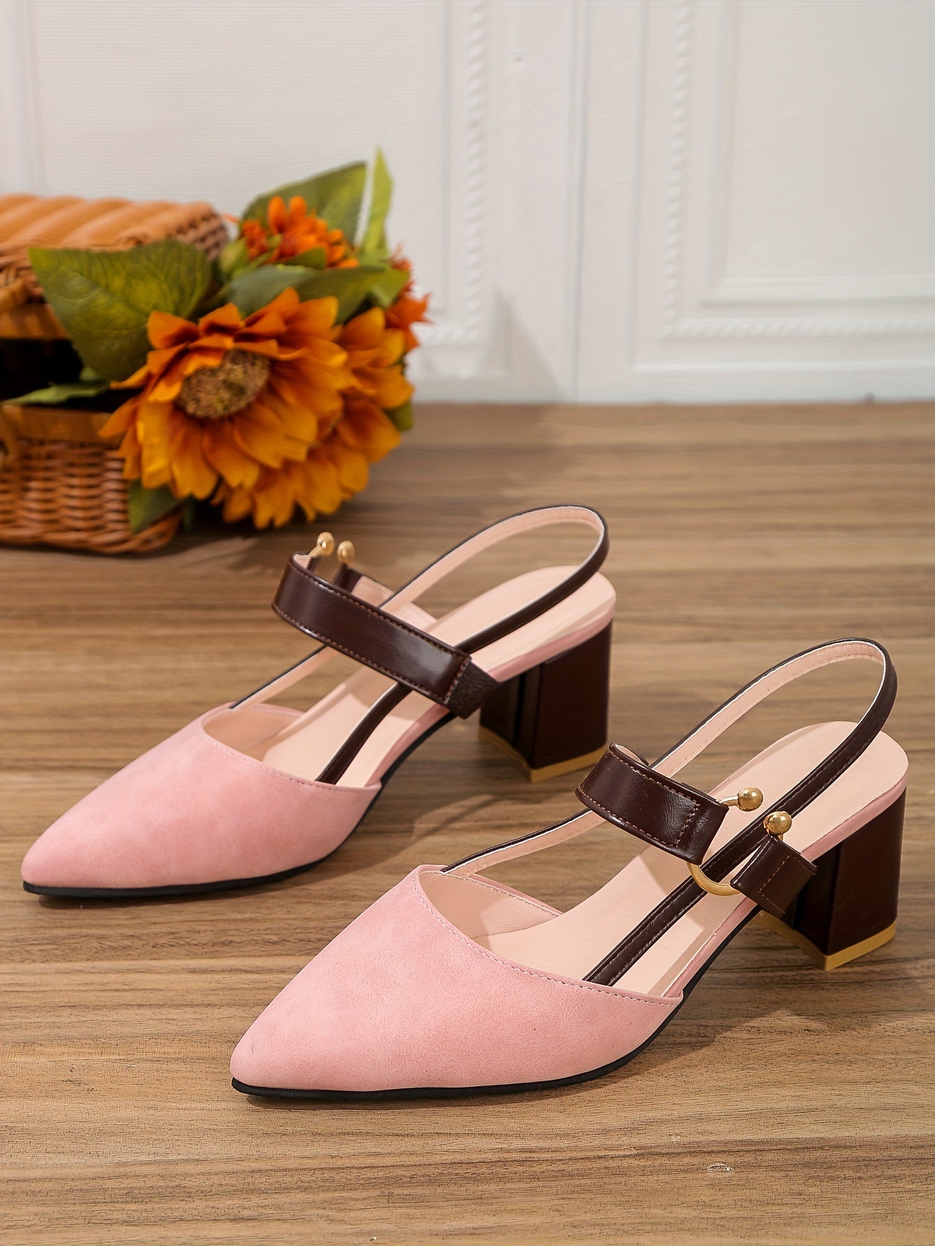 [Thick Heel Sandals] Medium Heel Ladies Pointed Toe Baotou Thick Heel Fashion Sandals Versatile Shoes