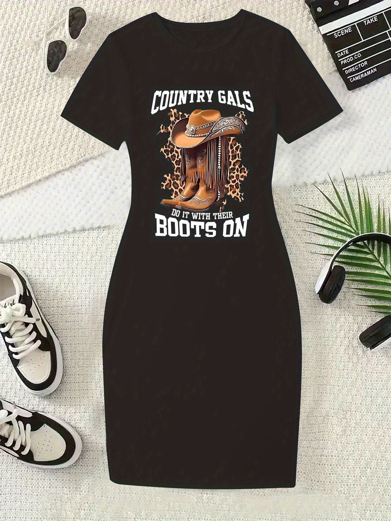 [Western Summer Dress] Women's Summer Casual Short Sleeve Dress | Black Country Western Pattern Print, Cowboy Boots and Hat Design, Waist-Cinching Fit, Round Neck, Breathable Fabric for Outdoor and Daily Wear, Denim Accessori