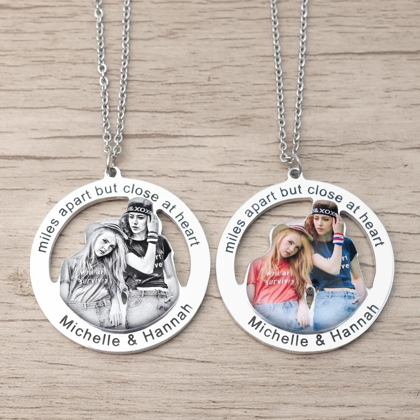 Personalized Photo Necklace Custom Sister Picture Necklace Family Friendship Jewelry Best Friends Good Sister Gift for Her Mom