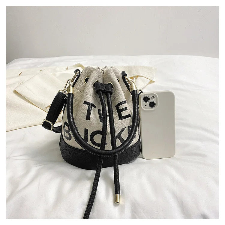 New Fashion Women's Bucket Bag Trend Brand Casual Versatile Shoulder Bag High-end Classic Crossbody Bag Designer Luxury Handbag