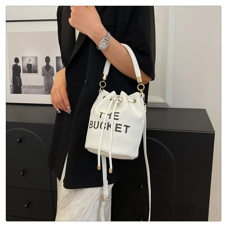 2024 Fashion Bag Women's New Bucket Bag Oblique Span Bag Female Bag Cross-border Portable Retro Women's Bag