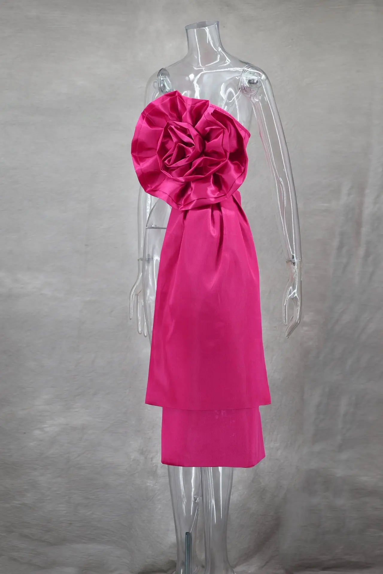 CM.YAYA Women Fashion 3D Flower Applique Strapless Side Crop Top 2025 Summer Vintage Streetwear INS Asymmetrical Tee Tops