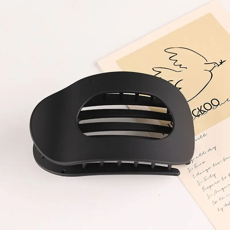 1pc  New flat circular hair clip with duckbill grip, strong teeth, bendable and comfortable curved design for hair clip
