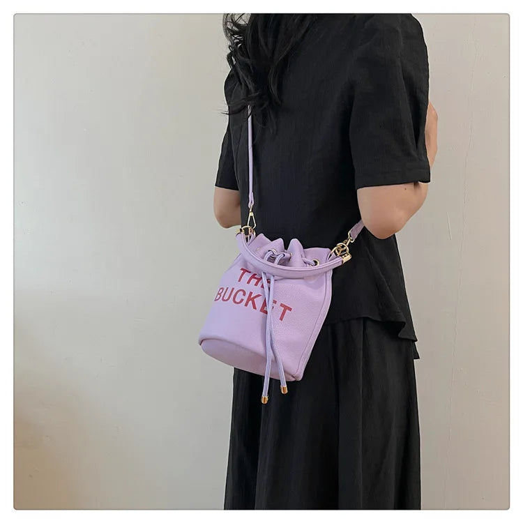 2024 Fashion Bag Women's New Bucket Bag Oblique Span Bag Female Bag Cross-border Portable Retro Women's Bag