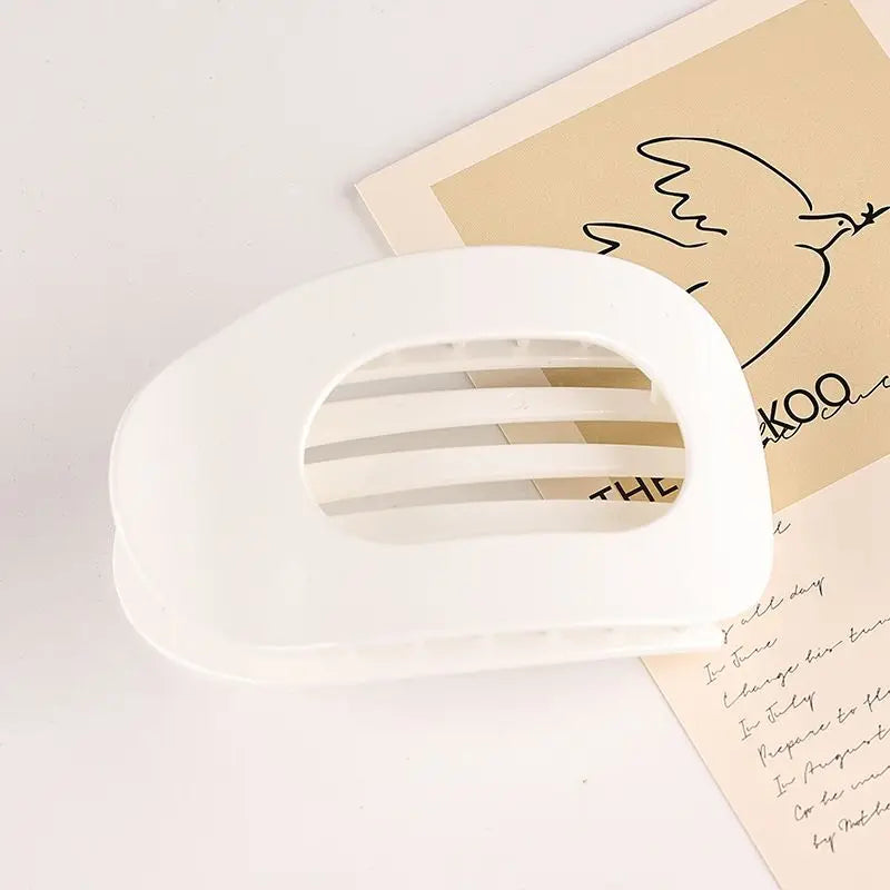 1pc  New flat circular hair clip with duckbill grip, strong teeth, bendable and comfortable curved design for hair clip