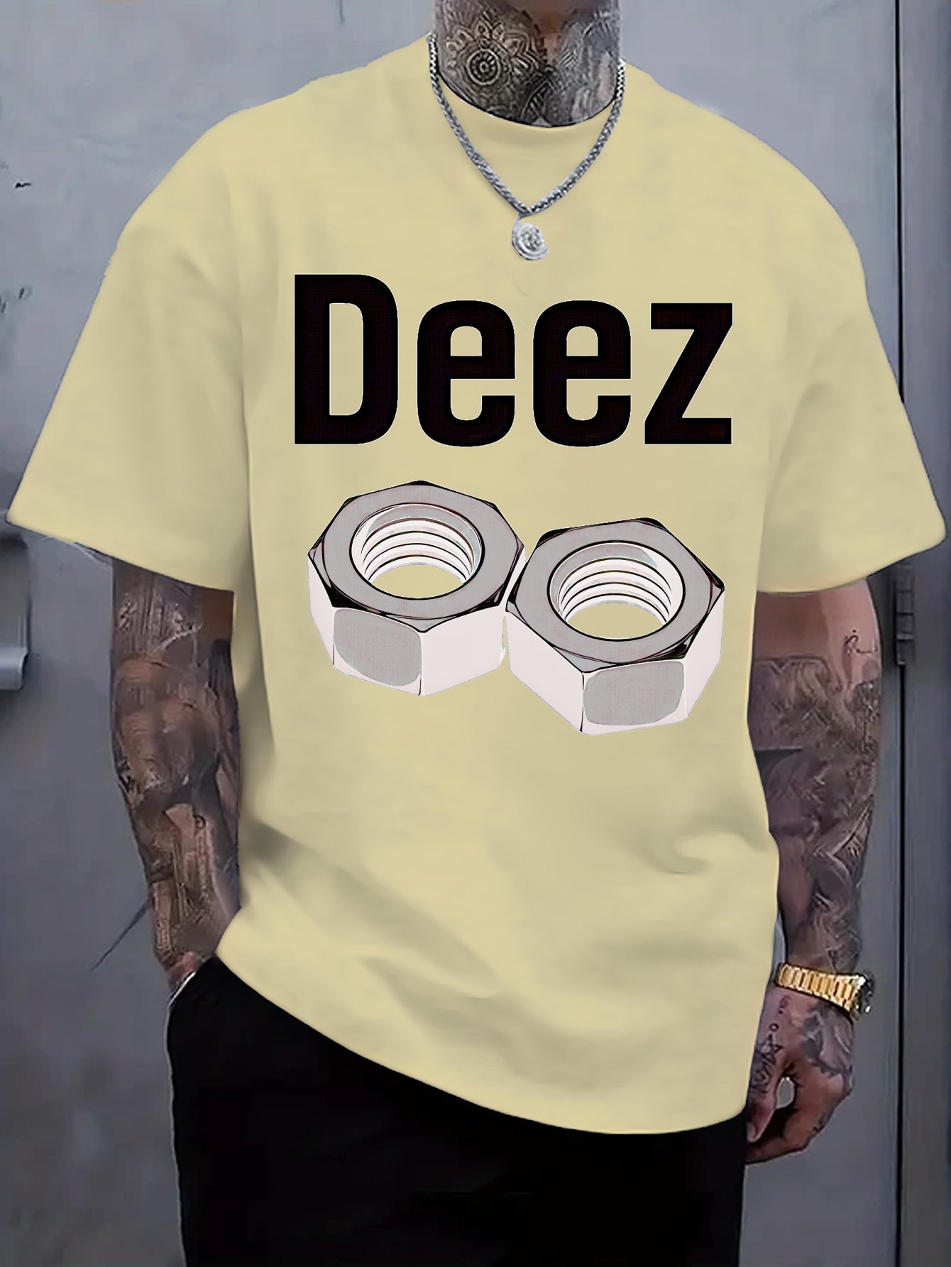 Men's Casual Loose Fit Round Neck T-Shirt - White Tee with Bold "Deez" Text & Nut Graphics, Machine Washable Streetwear Top for Everyday Comfort