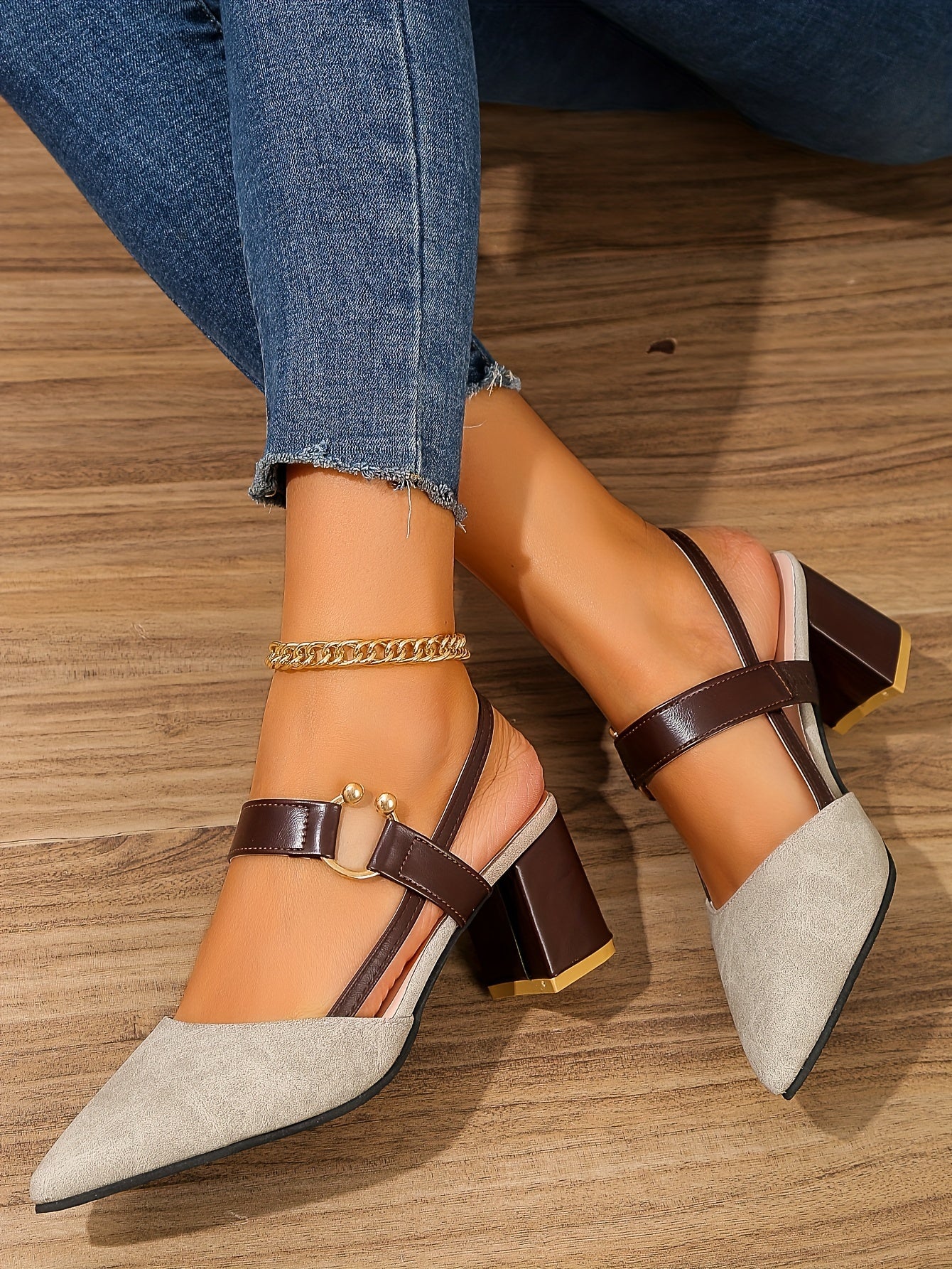 [Thick Heel Sandals] Medium Heel Ladies Pointed Toe Baotou Thick Heel Fashion Sandals Versatile Shoes