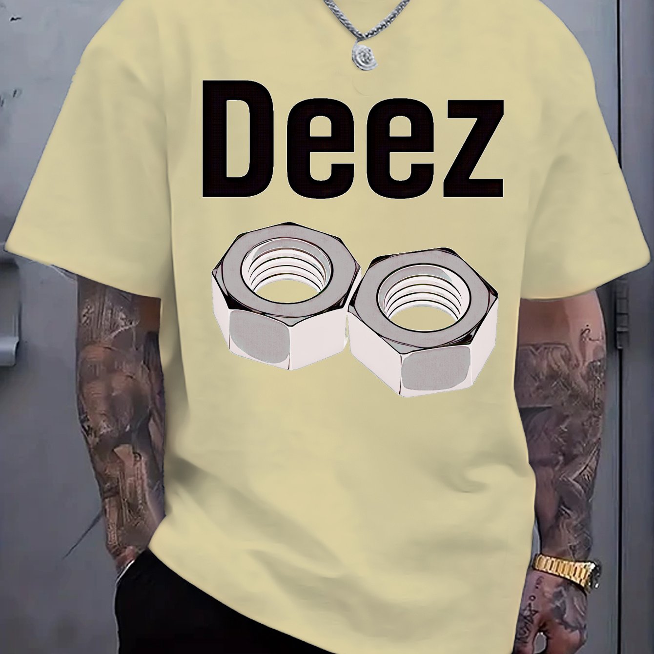 Men's Casual Loose Fit Round Neck T-Shirt - White Tee with Bold "Deez" Text & Nut Graphics, Machine Washable Streetwear Top for Everyday Comfort