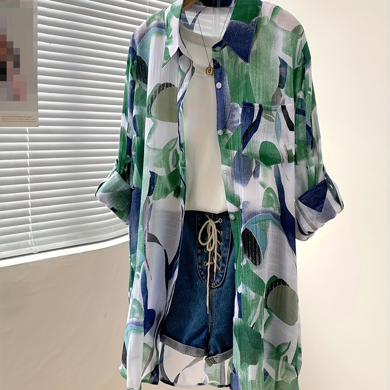 Women's All-Season Casual Elegant Blouse - Lightweight Semi-Sheer Geometric Print Long Sleeve Shirt, Loose Fit Collar Button-Up Cardigan Style Top for Outdoor & Leisure Wear, Collar Design, Breathable Fabric, Delicate Texture