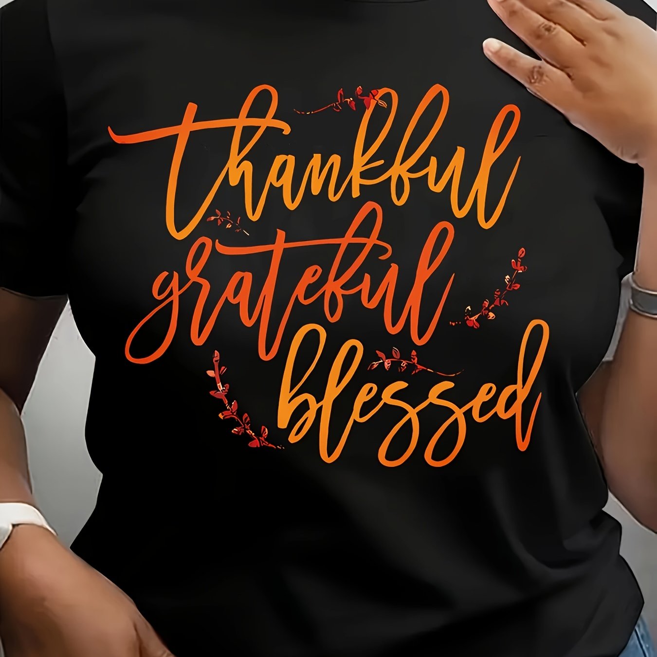 Plus Size Thankful Print T-Shirt, Casual Crew Neck Short Sleeve Top For Spring & Summer, Women's Plus Size Clothing