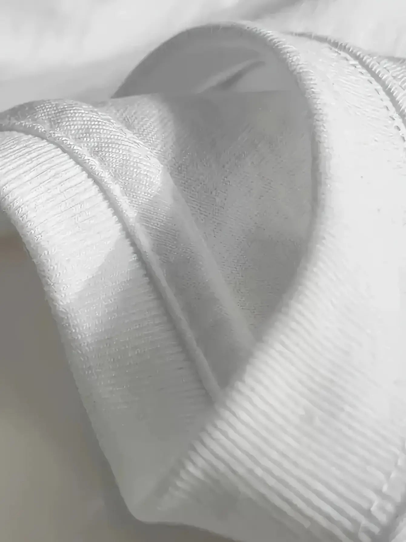 【imitation denim】Short-Sleeved T-Shirt for Women Featuring a Western Design, Made from Imitation Denim Fabric That Is Breathable And Soft, Perfect for Casual Summer Wear, Machine Washable, And Makes a Great Gift.