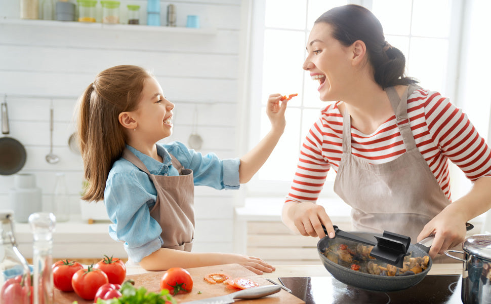 [Manual Meat Shredder] PANCERKA Manual Meat Shredder & Pulverizer | Heat-Resistant Polypropylene, Non-Stick Surface, Ergonomic Handle, Dual Interchangeable Blades for Beef, Turkey, BBQ, Stovetop Use, Kitchen Gadgets, Durable