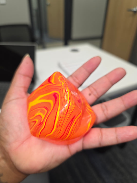 Kalm Cube Sensory Squeeze Toy 💜